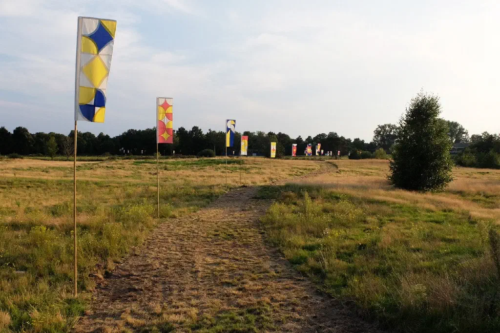 Flatterweg 1200px 1
